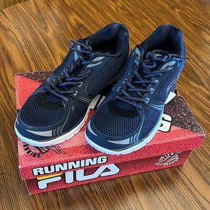 Filament Fila Navy Athletic Running Shoe New With Box size 11.5